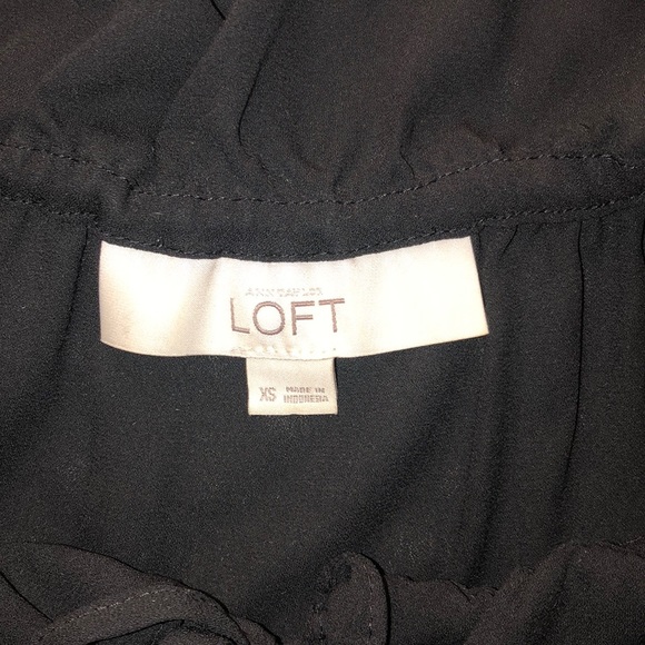 Black LOFT top - Picture 3 of 4